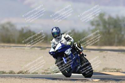 media/Nov-16-2025-Race Pace (Sun) [[8c5fa54630]]/Verified Riders/2-Turn 7 (945am)/